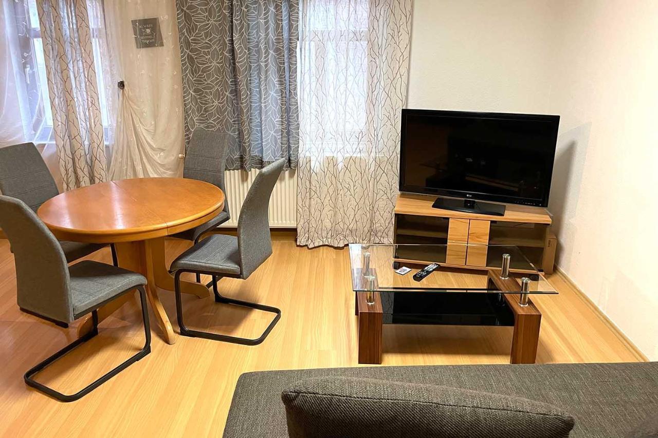 City Apartment With Wifi Near Jena Kahla  ภายนอก รูปภาพ